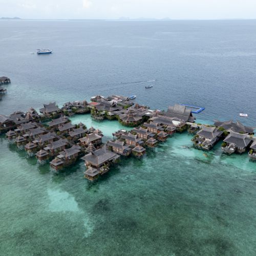 Mabul Water Bungalow Resort
