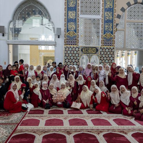 Wedding ceremony family photo