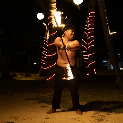 Welcome diner fire show